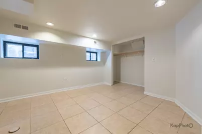 2041 W Jarvis Avenue #1W, Chicago, IL 60645 - Photo 24