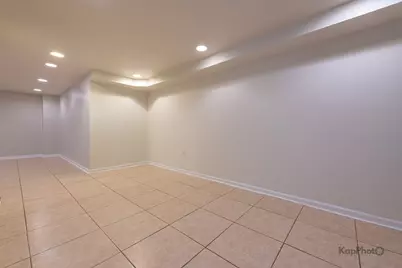 2041 W Jarvis Avenue #1W, Chicago, IL 60645 - Photo 20