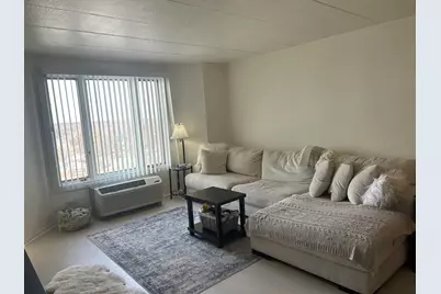 1 Renaissance Place #816, Palatine, IL 60067 - Photo 8