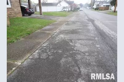 1101 S McKinley Street, Harrisburg, IL 62946 - Photo 12