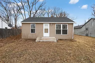 3136 Sewell St, Rockford, IL 61109 - Photo 16