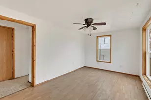 3136 Sewell St, Rockford, IL 61109 - Photo 4