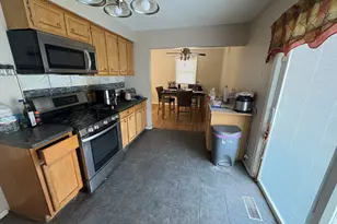 1827 218th Pl, Sauk Village, IL 60411 - Photo 2