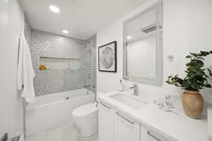 950 N Michigan Ave, Chicago, IL 60611 - Photo 26