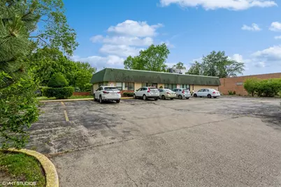 3901 Oakton Street, Skokie, IL 60076 - Photo 2