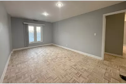 1550 Sandpebble Drive #306, Wheeling, IL 60090 - Photo 8