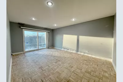 1550 Sandpebble Drive #306, Wheeling, IL 60090 - Photo 6