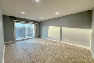 1550 Sandpebble Dr, Wheeling, IL 60090 - Photo 6