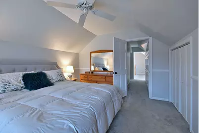 225 S Fairview Avenue, Elmhurst, IL 60126 - Photo 32