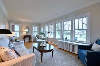 225 S Fairview Avenue, Elmhurst, IL 60126 - Photo 10