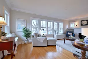 225 S Fairview Ave, Elmhurst, IL 60126 - Photo 6