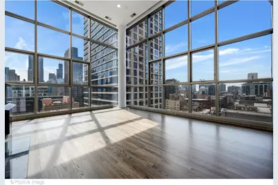 150 W Superior Street #1105, Chicago, IL 60654 - Photo 2