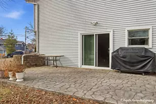 136 Edgewater Dr, Crystal Lake, IL 60014 - Photo 30