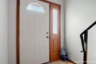 136 Edgewater Dr, Crystal Lake, IL 60014 - Photo 22