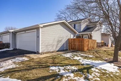 1 Scarlet Hawthorne Court, Woodridge, IL 60517 - Photo 24