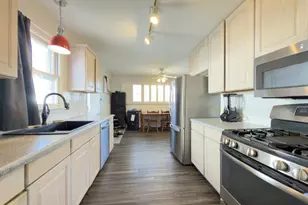 126 Indiana St, Park Forest, IL 60466 - Photo 8