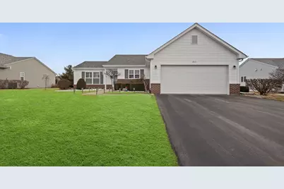 822 Hanson Avenue, McHenry, IL 60050 - Photo 1