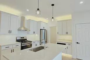 1002 Joshua Ln, Genoa, IL 60135 - Photo 6