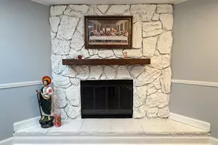 7700 W 83rd St, Bridgeview, IL 60455 - Photo 8