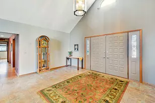 21 N Highview Cir, Hawthorn Woods, IL 60047 - Photo 6