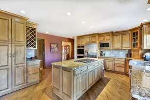 21 N Highview Cir, Hawthorn Woods, IL 60047 - Photo 12