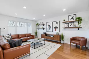 1817 Somerset Ln, Northbrook, IL 60062 - Photo 6