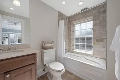 1315 Asbury Avenue, Evanston, IL 60201 - Photo 16