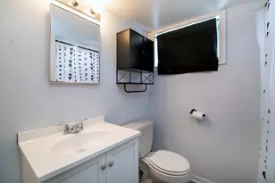 332 W North St, Peotone, IL 60468 - Photo 24