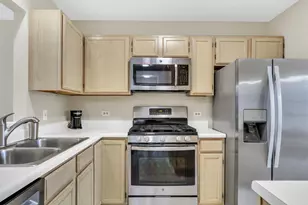 1824 Princeton Ct, Gurnee, IL 60031 - Photo 8