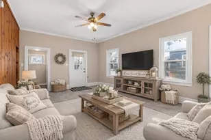 217 N Hugh St, Plano, IL 60545 - Photo 6