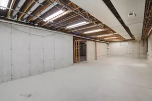 452 Pheasant Chase Dr, Bolingbrook, IL 60490 - Photo 34