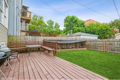 1652 W Nelson Street #2, Chicago, IL 60657 - Photo 20