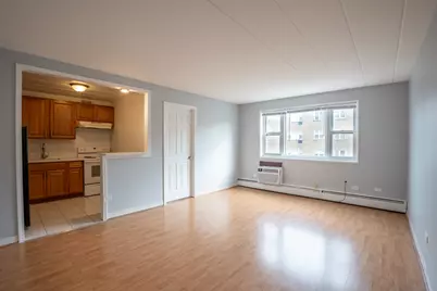 6161 N Hoyne Avenue #405, Chicago, IL 60659 - Photo 2