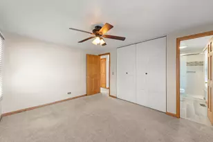 127 Monticello Cir, Bolingbrook, IL 60440 - Photo 14