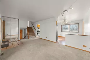 127 Monticello Cir, Bolingbrook, IL 60440 - Photo 12