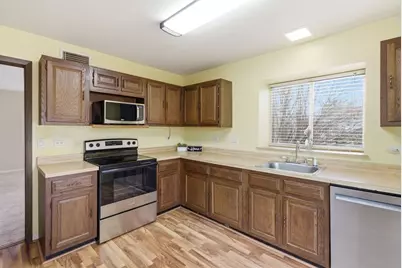 7105 Saint Tropez Court #297, Fox Lake, IL 60020 - Photo 6