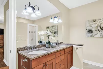 5684 Wolf Road, Western Springs, IL 60558 - Photo 32