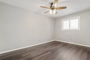 3518 S Manor Dr, Lansing, IL 60438 - Photo 16