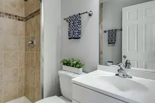 321 Maplewood Ct, Schaumburg, IL 60193 - Photo 14