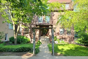 643 Hinman Ave, Evanston, IL 60202 - Photo 1