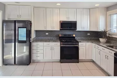 980 W Grant Drive, Des Plaines, IL 60016 - Photo 8