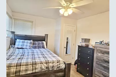 980 W Grant Drive, Des Plaines, IL 60016 - Photo 14