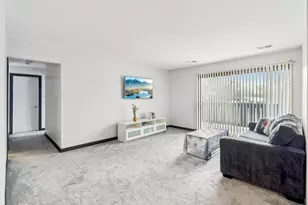 [Address not provided], Palatine, IL 60074 - Photo 6