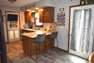 35 W 5th St, El Paso, IL 61738 - Photo 6