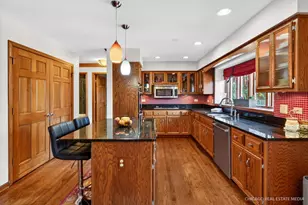 1304 Hawkins Ct, Saint Charles, IL 60174 - Photo 18