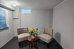 220 S Walnut St, Sycamore, IL 60178 - Photo 12