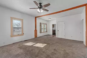 711 S Franklin St, Litchfield, IL 62056 - Photo 6