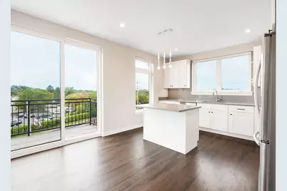 546 Green Bay Road #506, Highwood, IL 60040 - Photo 4