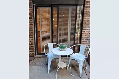 643 W Barry Avenue #1A, Chicago, IL 60657 - Photo 20