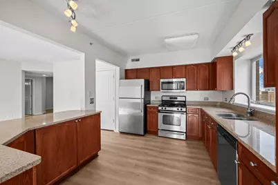 655 Perrie Drive #203, Elk Grove Village, IL 60007 - Photo 6